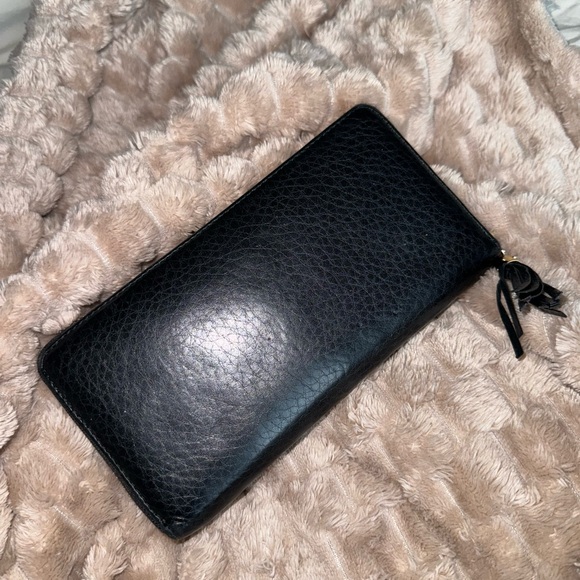Gucci Black Embossed Wallet - Picture 2 of 2